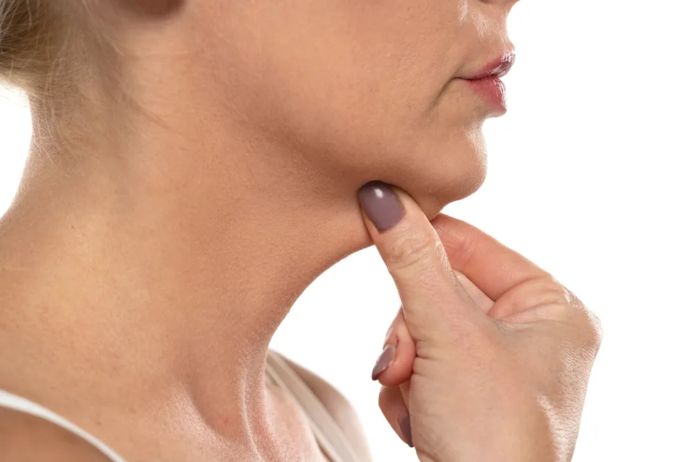 How To Fix Your Turkey Neck with Plastic Surgery: Modern Surgical and Non-Surgical Neck Rejuvenation Techniques